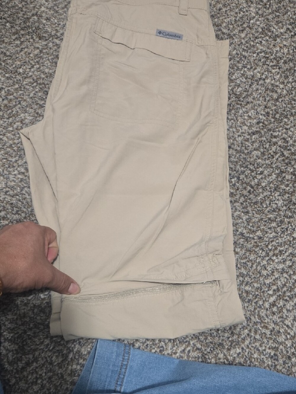 Columbia Women's Beige Convertible Cargo Pants - Picture 6 of 6